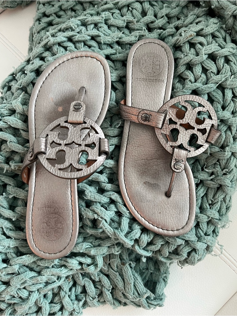 Tory Burch silver Logo Thong Sandalsi